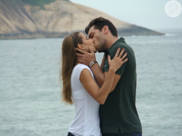 Em 2009, Tânia Khalil começou a novela 'Caminho das Índias' como par romântico de Lombardi
