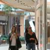 Yasmin Brunet e sua mãe, Luiza Brunet, passearam no shopping Village Mall, no Rio de Janeiro, nesta quarta-feira, 29 de julho de 2015. Acompanhadas pela escritora Mayra Dias Gomes, mãe e filha fizeram comprinhas de alguns produtos de beleza