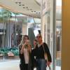 Yasmin Brunet e sua mãe, Luiza Brunet, passearam no shopping Village Mall, no Rio de Janeiro, nesta quarta-feira, 29 de julho de 2015. Acompanhadas pela escritora Mayra Dias Gomes, mãe e filha fizeram comprinhas de alguns produtos de beleza