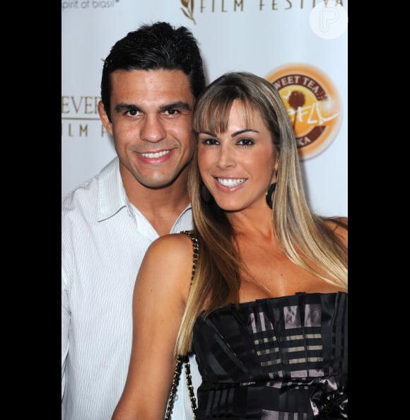 Vitor Belfort é casado com Joana Prado, ex-Feiticeira do programa 'H', de Luciano Huck
