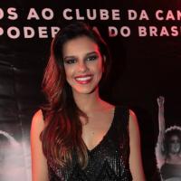 Mariana Rios, solteira, marca presença no show da cantora Anitta em São Paulo