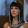 Nefertari (Camila Rodrigues) diz para Ramsés (Sérgio Marone) que Moisés (Guilherme Winter) deve morrer para que os egípcios não sofram com outras pragas, na novela 'Os Dez Mandamentos', em 14 de setembro de 2015