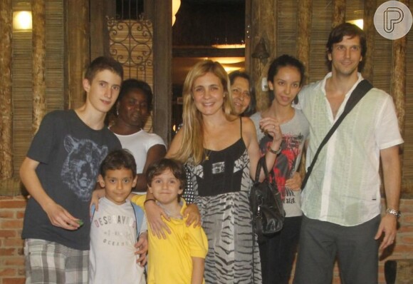 Família se reúne na comemoração do aniversário de 6 anos do Vicente em uma casa de festa na Barra da Tijuca no dia 22 de outubro de 2012