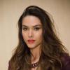 Leila (Fernanda Machado) não acredita que Thales (Ricardo Tozzi) tenha visto Nicole (Marina Ruy Barbosa) depois de morta, em 'Amor à Vida'