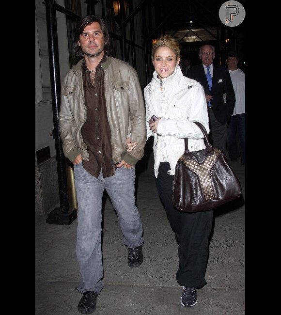 Antonio De La Rúa e Shakira na época em que eram um casal. Cantora venceu processo movido pelo ex