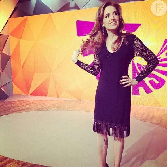 Poliana veste look da marca Danielle Martins no programa de 14 de junho de 2015