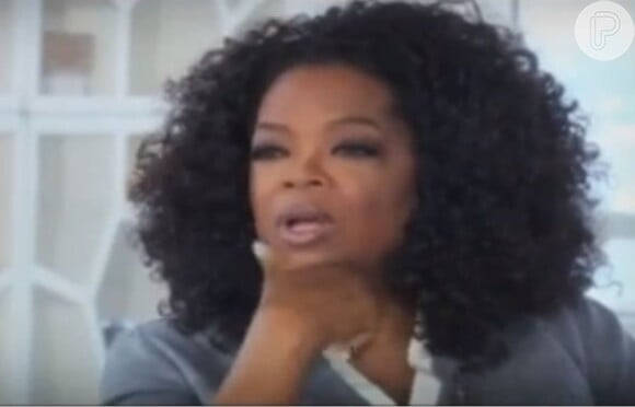 Em outro momento, Oprah pergunta: 'Como se sente sendo usada como adjetivo e verbo para explicar 'uma jovem estrela que deu errado'?'