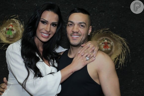 Gracyanne Barbosa é casada com o cantor Belo desde 2012