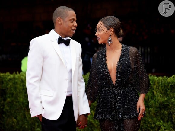 Segundo informações do site 'Daily Mail', o material sugere que o cantor teve um romance com Rihanna em 2005, quando ele e Beyoncé já estavam juntos