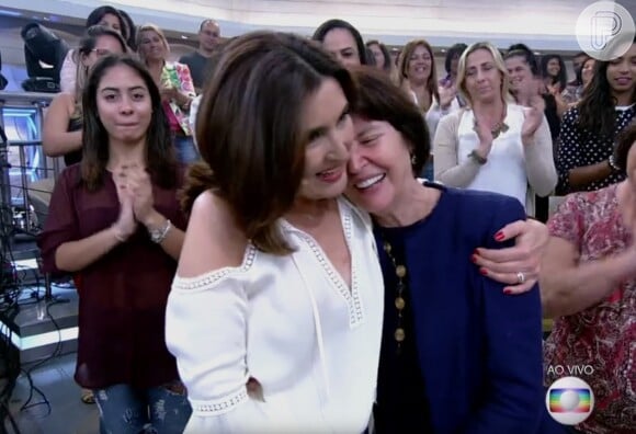 Fátima Bernardes festejou seus 53 anos ao lado da mãe, dona Eunice: 'Me faz tão bem'
