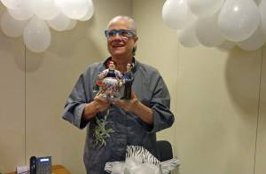 Vera Holtz ganha festa surpresa de aniversário e se despede de Dona Redonda