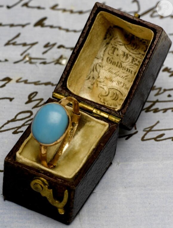 Este é o anel de Jane Austen arrematado por Kelly Clarkson que o Governo da Grã-Bretanha quer manter em seu território