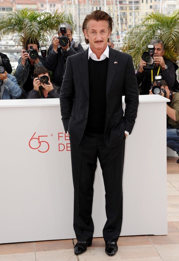 O ator Sean Penn está divulgando seu novo filme 'Caça aos gângsteres'