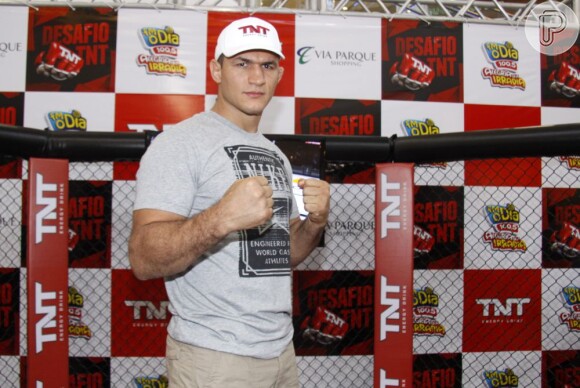 Junior Cigano é lutador de MMA e ex-campeão mundial dos pesos pesados do UFC