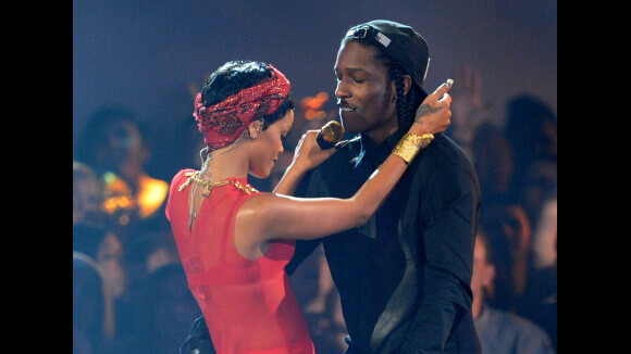 Rihanna supera Chris Brown com o rapper A$AP Rocky: 'Amigos com benefícios'