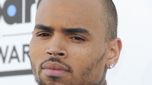 Chris Brown vai refazer serviços comunitários por violar liberdade condicional