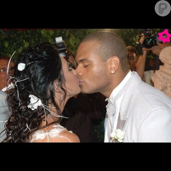 Scheila e Tony se uniram oficialmente no dia 17 de abril de 2007, em um resort na Bahia