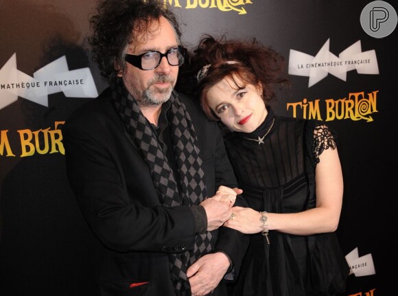 Tim Burton e a atriz britânica Helena Bonham-Carter estão juntos desde 2001