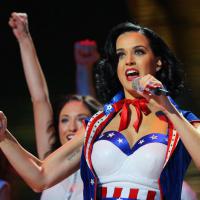 Katy Perry vai encerrar o VMA com performance embaixo da Brooklyn Bridge