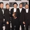 Justin Timberlake posa com seus ex-companheiros da banda *NSYNC, no VMA 2013