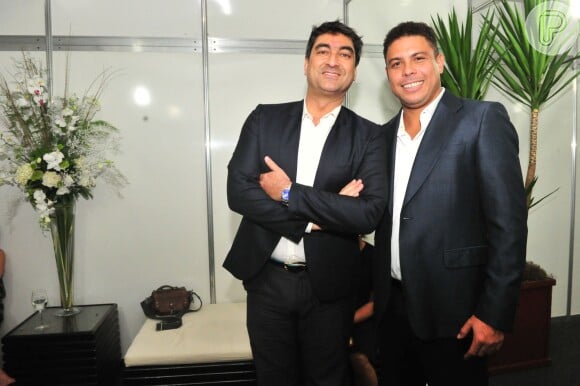 Zeca Camargo e o ex-jogador Ronaldo. Ambos já participaram do quadro 'Medida Certa', do programa 'Fantástico'