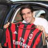 Kaká retornou ao Milan nesta segunda-feira (2) após quatro anos longe do clube