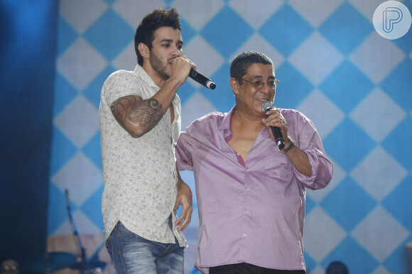 Zeca Pagodinho dividiu o microfone com Gusttavo Lima durante o show no Brazilian Day Nova York