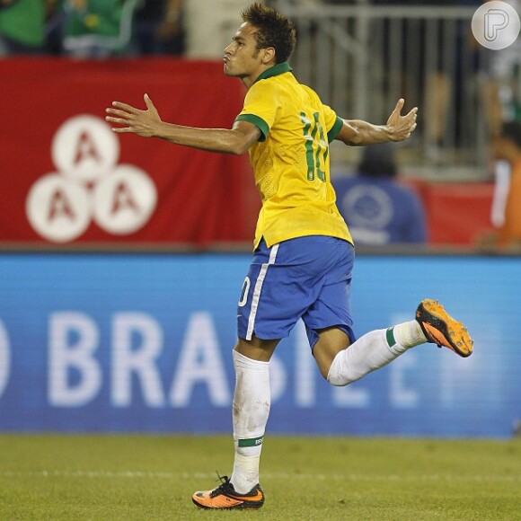 Neymar faz golaço contra Portugal em 10 de setembro de 2013