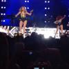 Beyoncé samba no palco ao som de Single Ladies