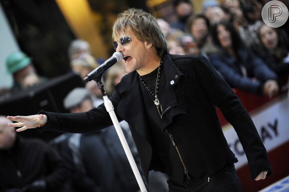 Bon Jovi chega ao Brasil para apresentar o show da turnê 'Because We Can World Tour'. Com mais de 2h de duração, o concerto inclui uma média de 25 músicas
