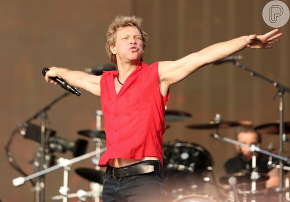 Bon Jovi é uma das bandas de rock mais duradouras e bem-sucedidas, com mais de 135 milhões de discos vendidos e show por mais de 50 países. O grupo fez uma apresentação históricas ao Brasil, como no Hollywood Rock, em 1990