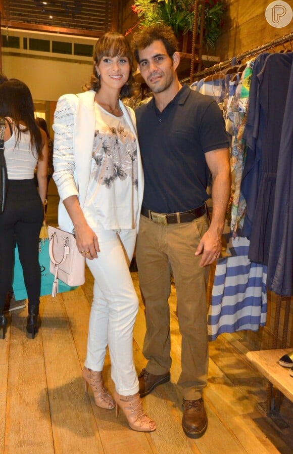 Juliano Cazarré e a mulher, Letícia Bastos, participam do Vogue Fashion Night's Out