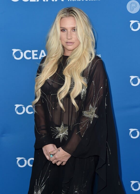 Kesha recebeu a sentença de seu processo de abuso sexual contra Dr. Luke na última sexta-feira, 19 de fevereiro de 2016