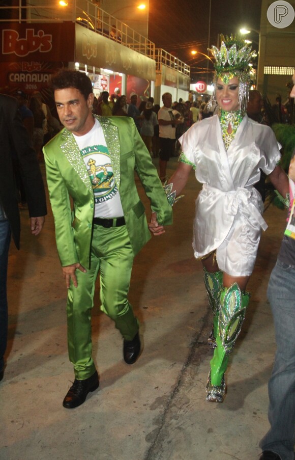 Zezé Di Camargo e Graciele Lacerda chegando para o desfile da Imperatriz Leopoldinense, no sábado das campeãs