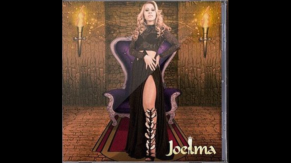 Joelma aposta em fenda generosa e decote em 1º CD após fim da Calypso: 'Rainha'