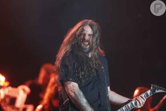 Andreas Kisser, do Sepultura, subiu ao palco dizendo: 'Até que enfim o dia do metal chegou!'