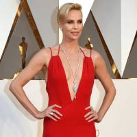 Oscar 2016: confira os looks de Charlize Theron e mais famosos no red carpet