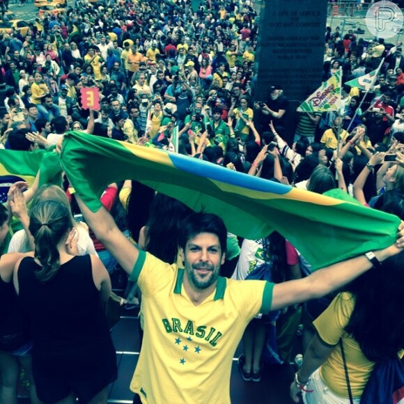 Novo namorado de Carol Castro é o violinista Felipe Prazeres, de 39 anos