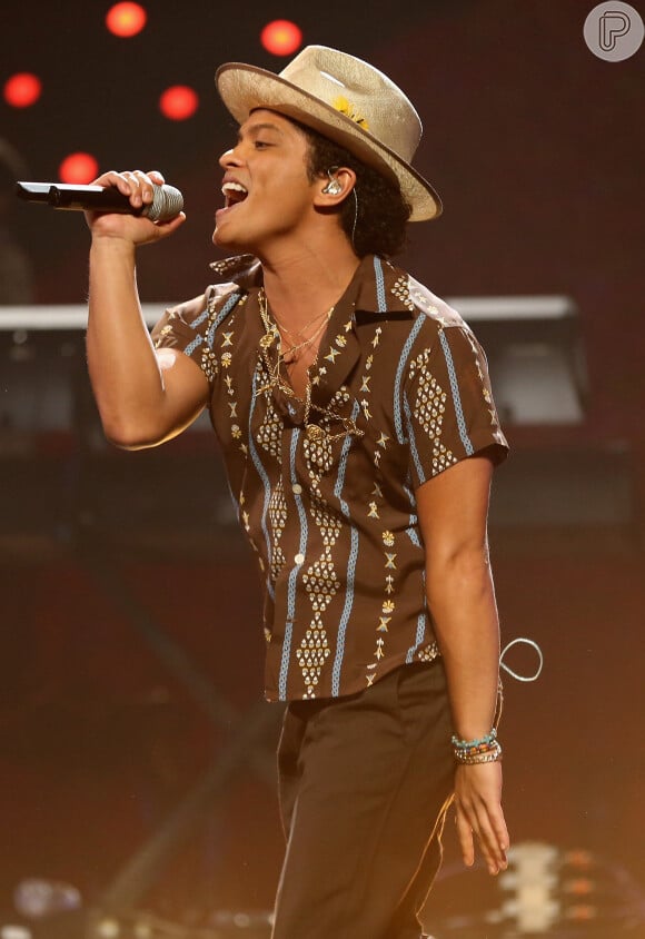 Bruno Mars se apresenta no IHeartRadio Music Festival