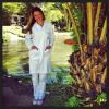 Debby Lagranha se forma em Veterinária e posa com jaleco branco