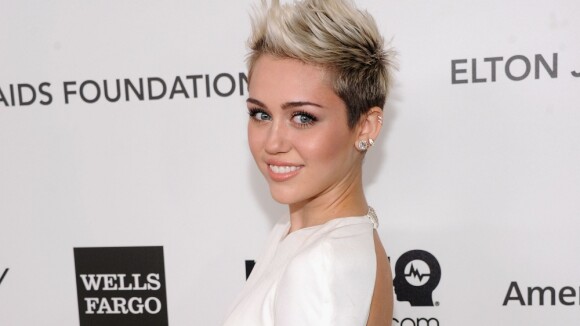 Miley Cyrus quase trocou a carreira musical pela faculdade: 'Eu amo fotografia'