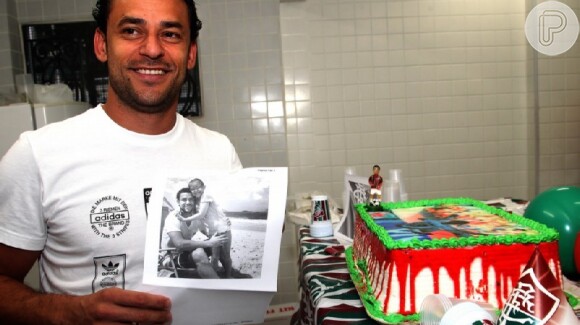 Fred ganhou comemoração supresa pelo seu aniversário, na sede do Fluminense nesta quinta-feria, 3 de outubro de 2013
