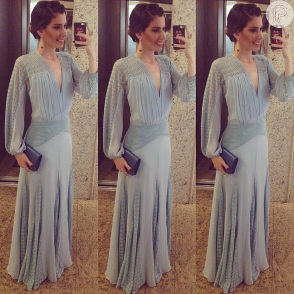 A blogueira de moda Camila Coutinho postou o look que vai usar no baile de gala da amfAR, no hotel Copacabana Palace, na Zona Sul do Rio de Janeiro, nesta sexta-feira, 4 de outubro de 2013