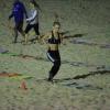 No ar em 'Joia Rara', Carolina Dieckmann se exercitou na Praia do Pepino, em São Conrado, Zona Sul do Rio de Janeiro, nesta segunda-feira, 7 de outubro de 2013