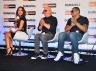 Naldo participa de evento com Sabrina Sato e afirma sobre filho: 'Eu o amo'