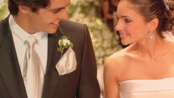 Kaká posta foto em comemoração aos 7 anos de casamento com Carol Celico