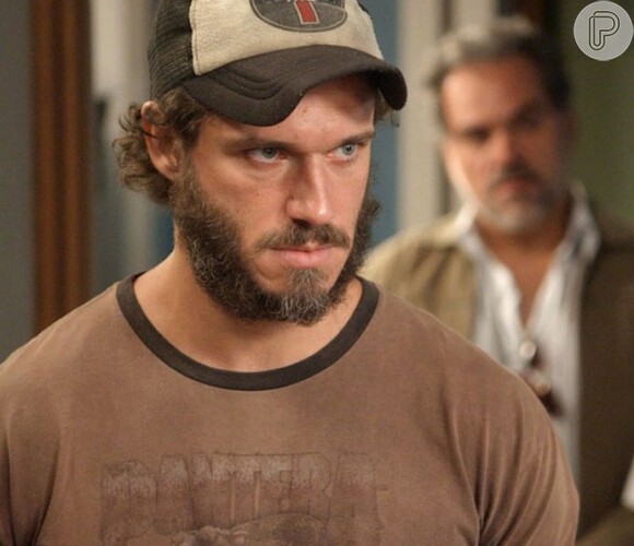 Dino (Paulo Rocha) será preso na última semana da novela 'Totalmente Demais'
