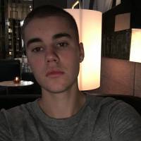 Justin Bieber é processado por postagem no Twitter; empresa pede R$ 1,7 milhões
