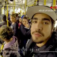 Caio Castro anda de ônibus e fala da vida pessoal: 'Tem semana que não beijo'