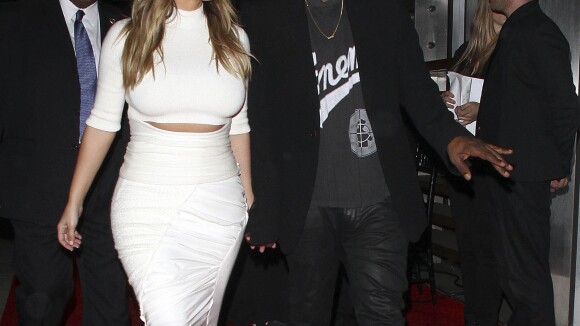 Kim Kardashian aparece com Kanye West após pedido de casamento: 'Feliz'